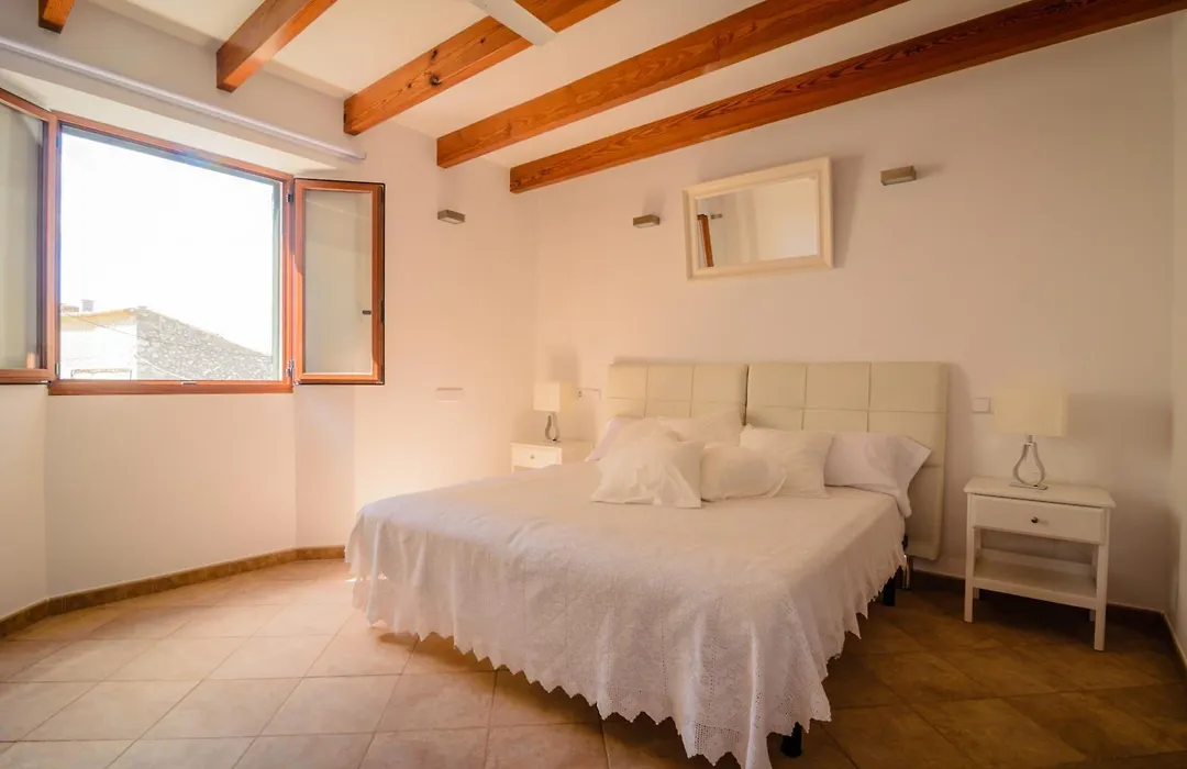 Embat - Hostel-1